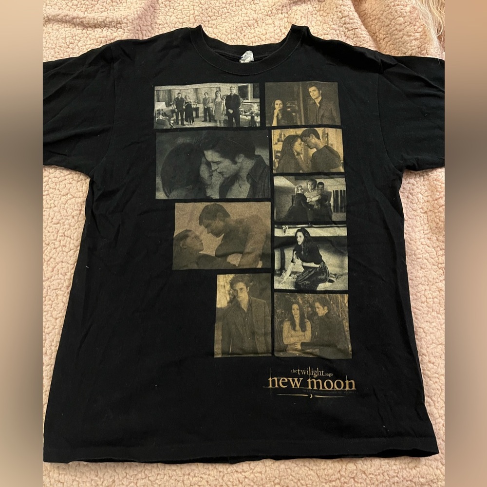 Twilight New Moon Movie Scene Shirt